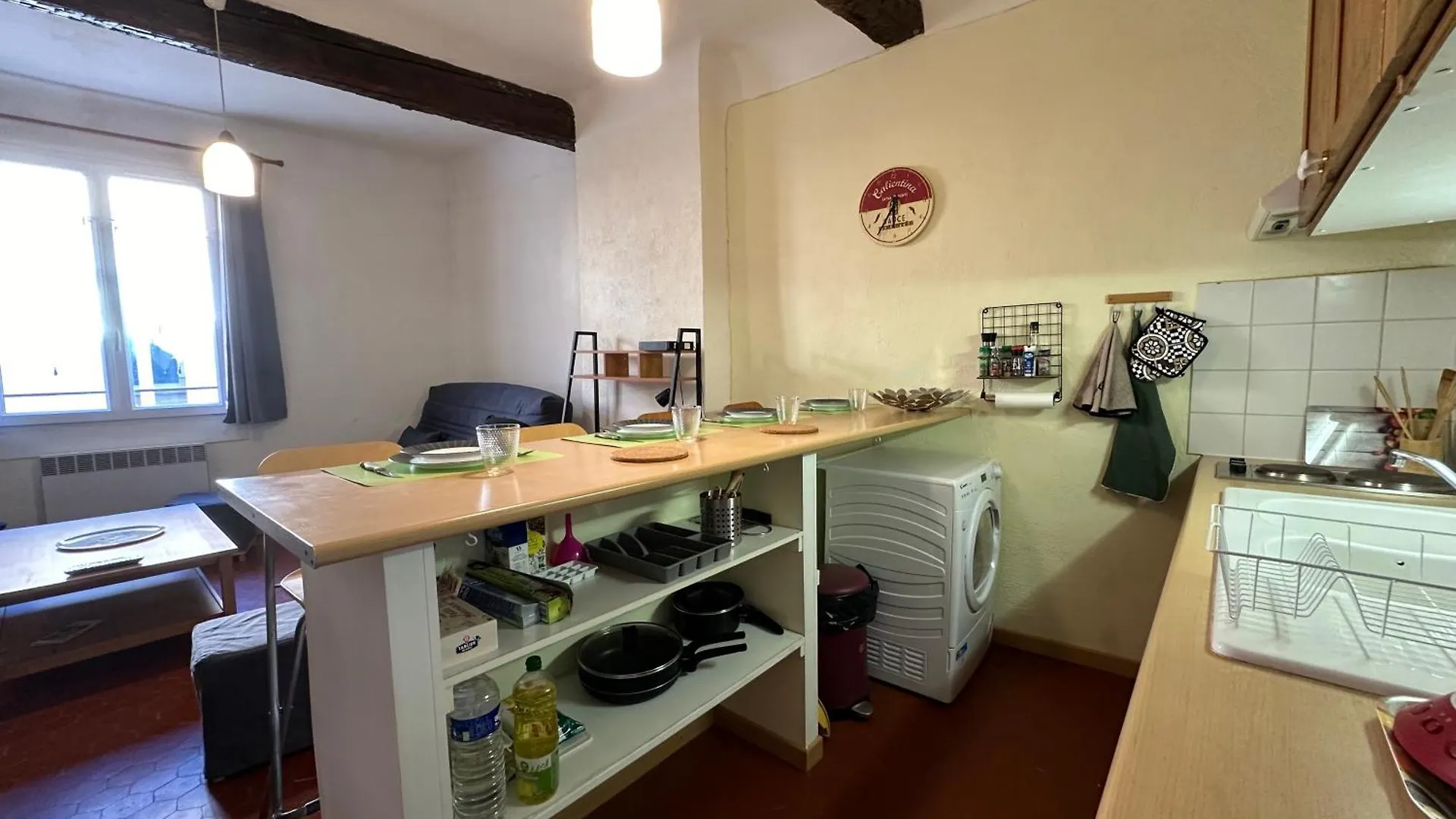 Chez Florence - Appartement T2 D Au Coeur Du Centre Ville Historique - Proche Cardeurs Et Mairie Αιξ-αν-Προβάνς 0*,  Γαλλία