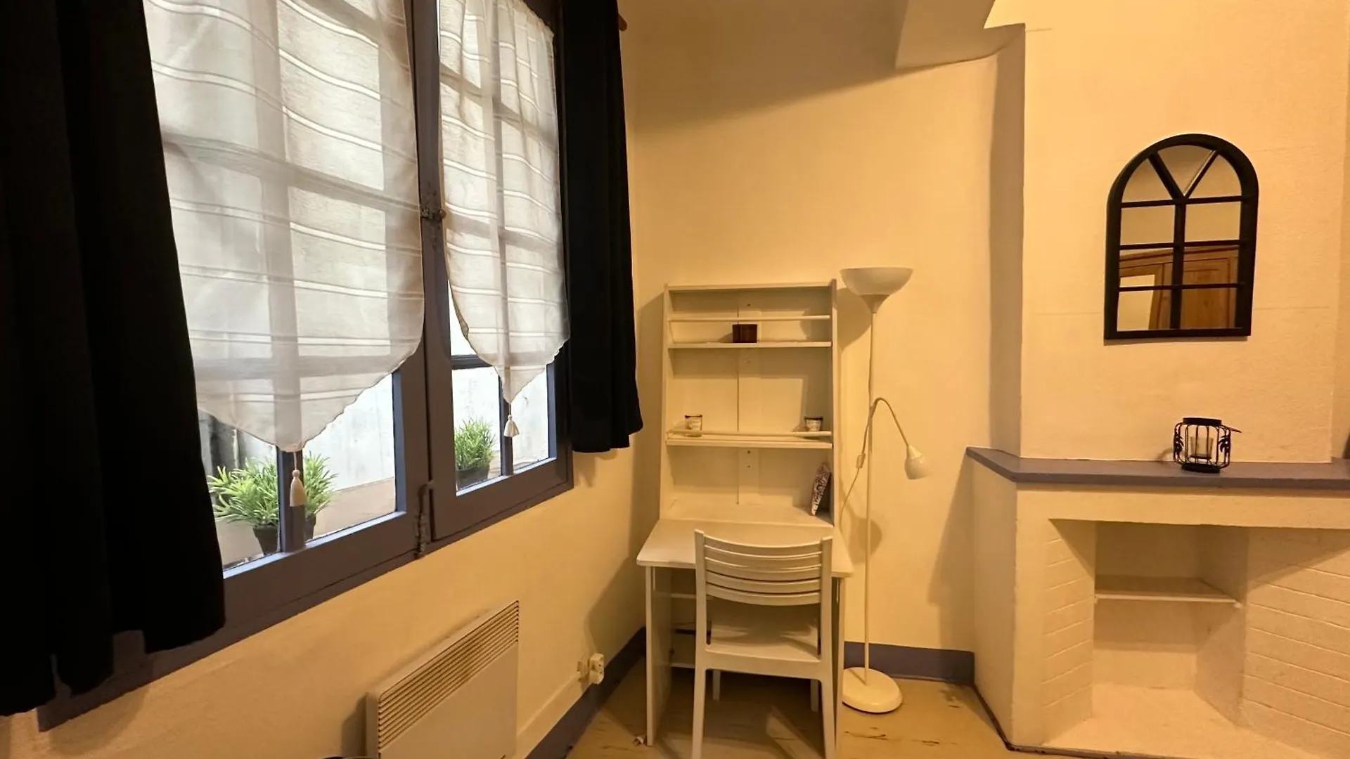 Chez Florence - Appartement T2 D Au Coeur Du Centre Ville Historique - Proche Cardeurs Et Mairie Aix-en-Provence France