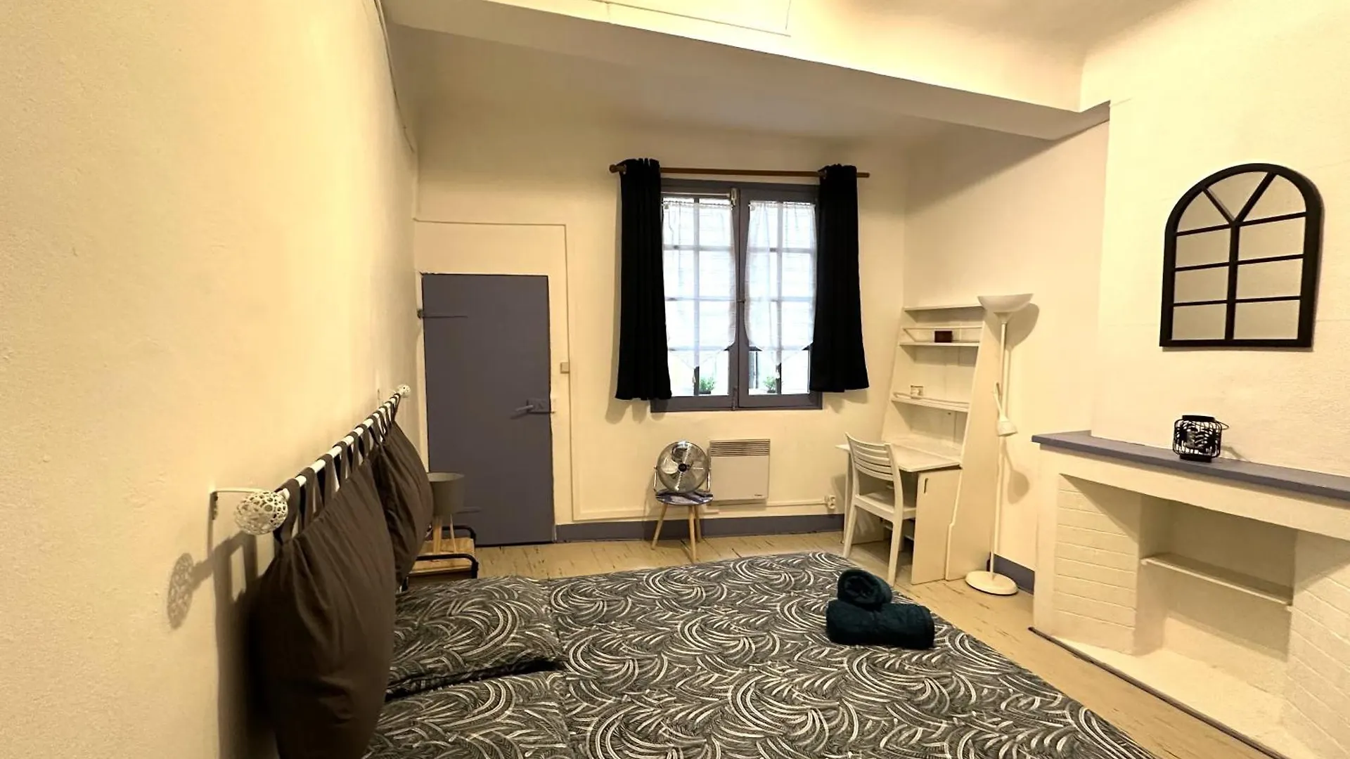 Chez Florence - Appartement T2 D Au Coeur Du Centre Ville Historique - Proche Cardeurs Et Mairie Aix-en-Provence
