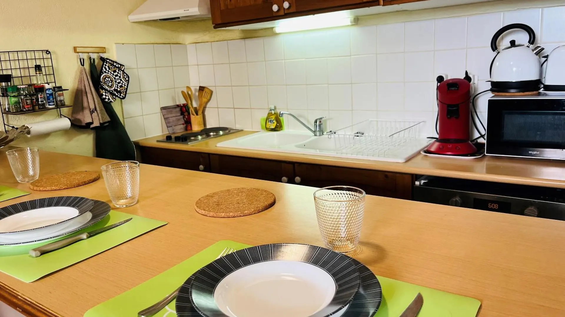 Chez Florence - Appartement T2 D Au Coeur Du Centre Ville Historique - Proche Cardeurs Et Mairie Αιξ-αν-Προβάνς Διαμέρισμα